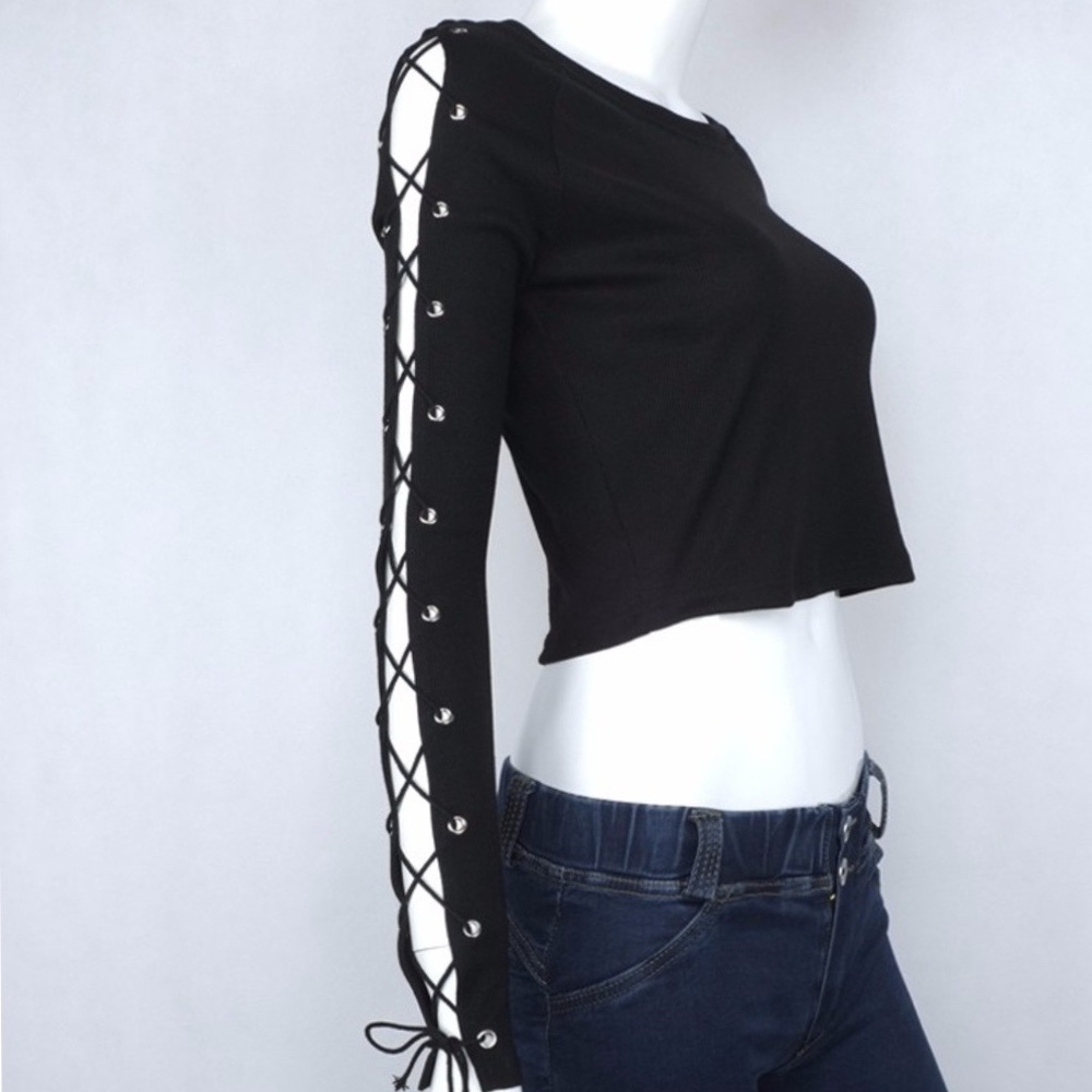Trendy Laced Sleeve Short Sweater ★ - Picture 4 of 8