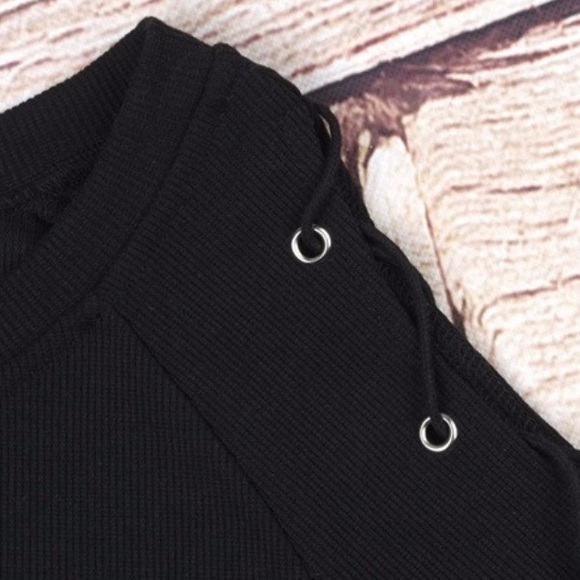 Trendy Laced Sleeve Short Sweater ★ - Picture 6 of 8