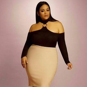 Plus Sz. Ribbed Cold Shoulder Shirt