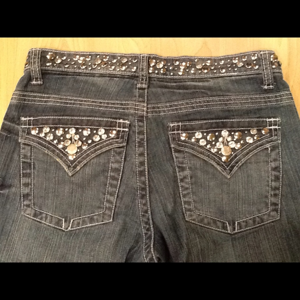 ❤️❤️VENUS Goddess Fit Jeans Nail Heads Rhinestones