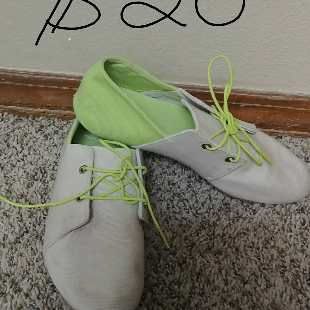 Women shoes