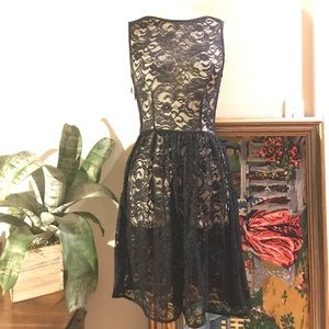 Madonna lace outer slip