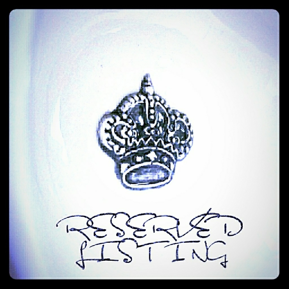 Reserved listing for Cristina