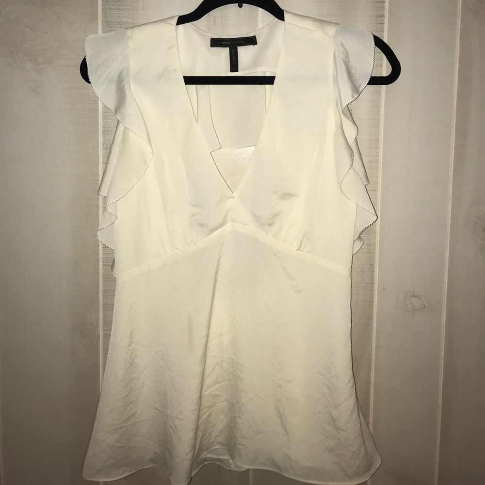 BCBG MAXAZRIA cream top