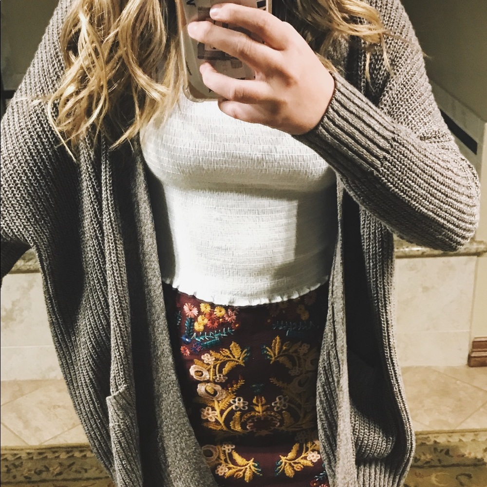 A taupe knit cardigan (new)
