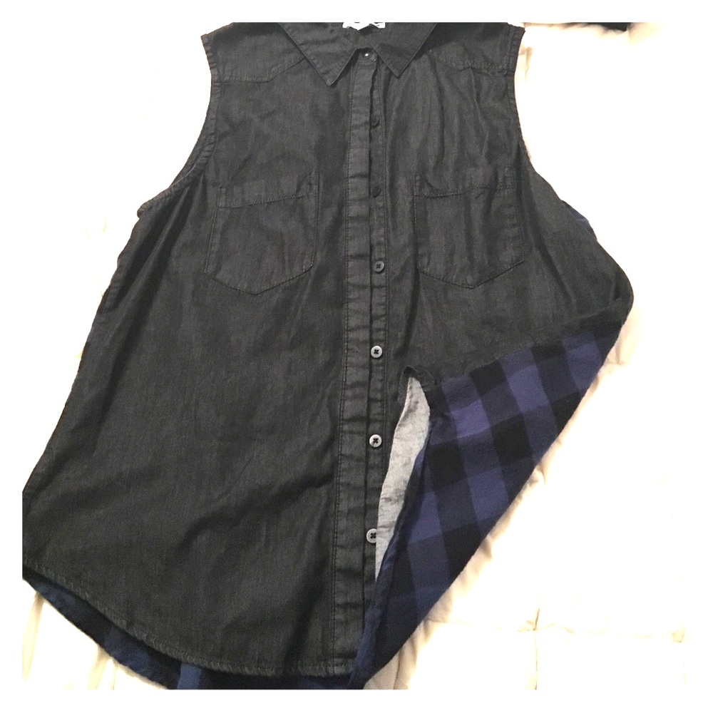 Grungey Sleeveless Button-Down