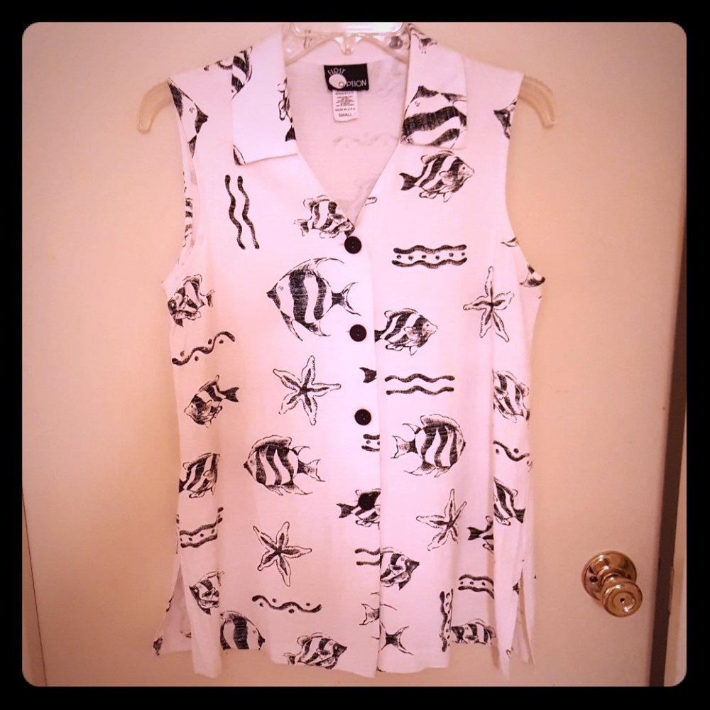 Cute B/W sleeveless fish-themed top