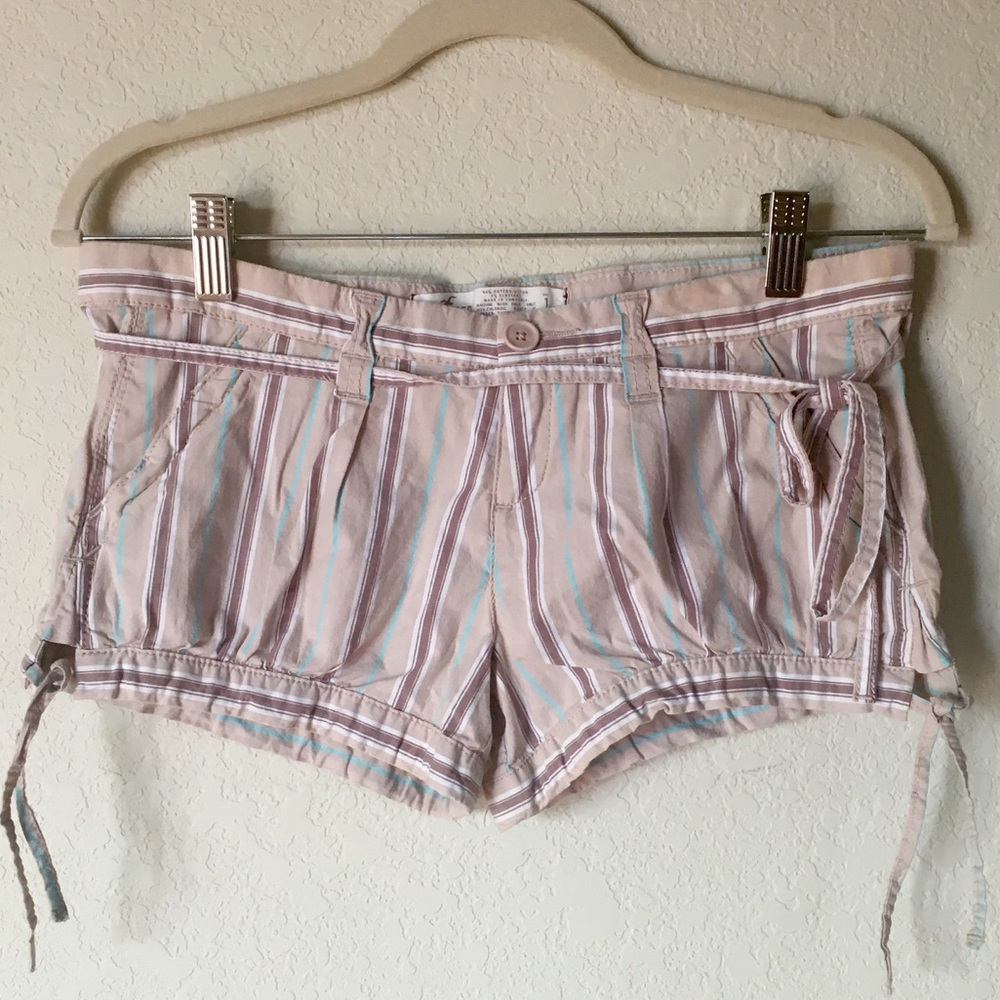 Hollister belted shorts