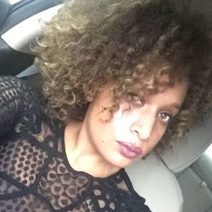 Meet your Posher, Candice