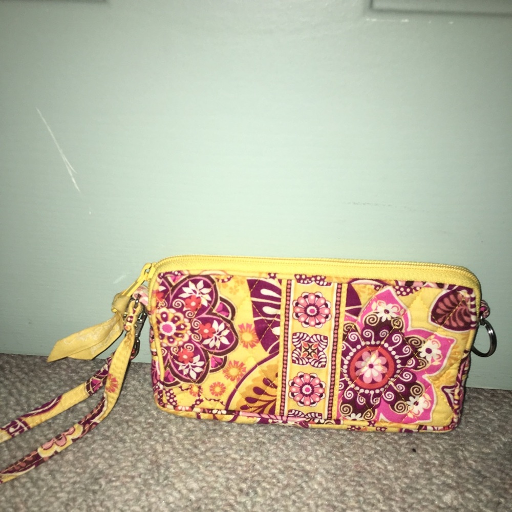 vera bradley wristlet