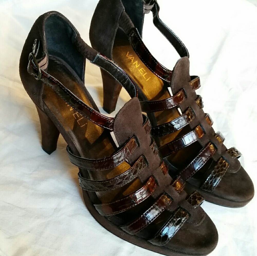 NWOT Vaneli Dark Chocolate Brown Suede Snake Print - Picture 5 of 6