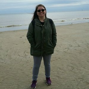 Meet your Posher, Alexandra