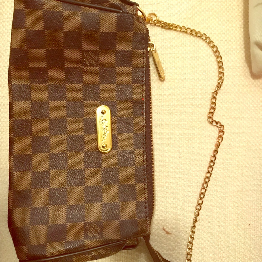 Fashion clutch