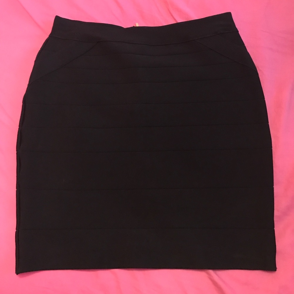 Bebe skirt!