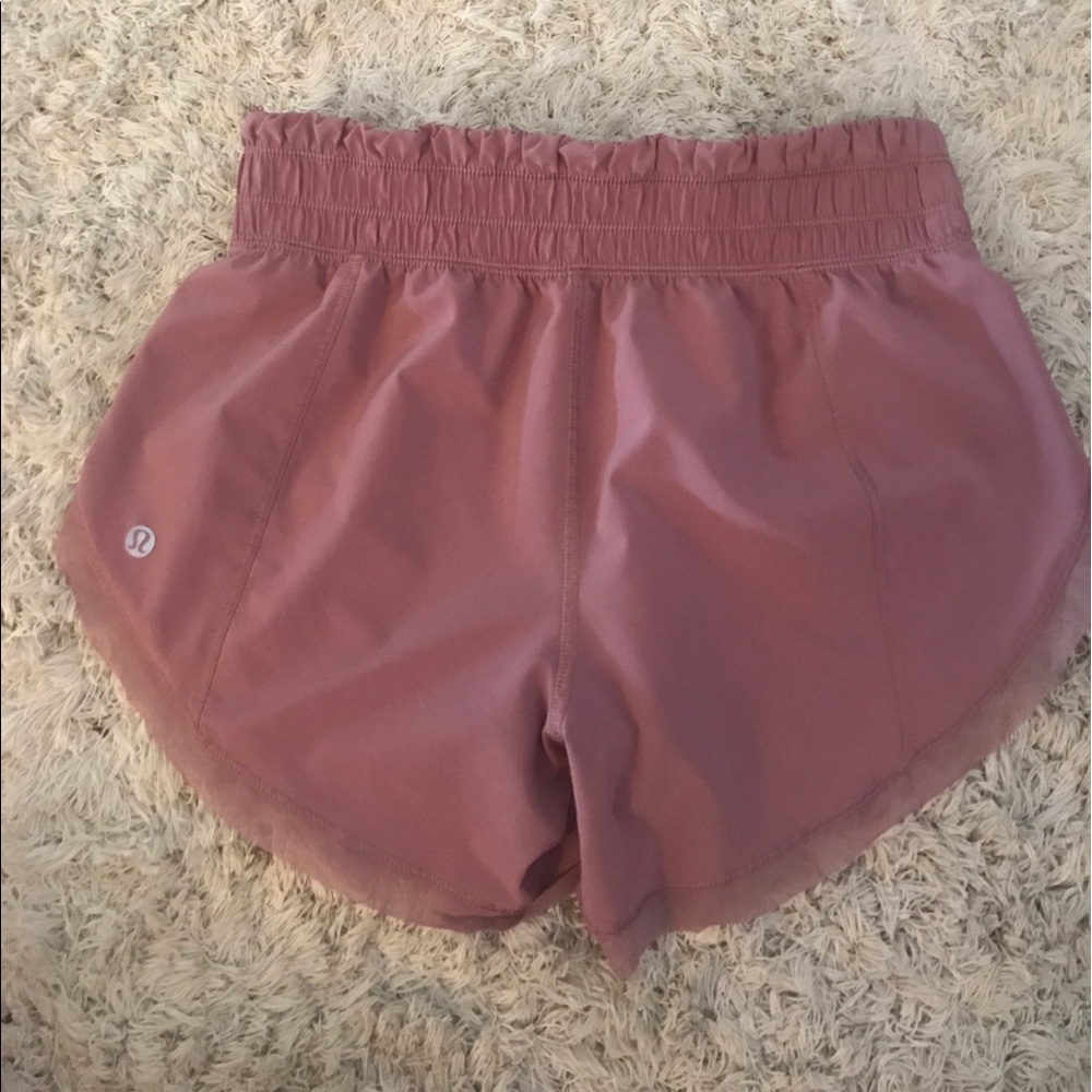 size 2 lululemon shorts