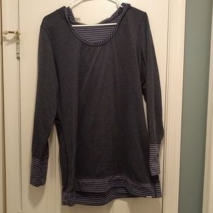 Long sleeve hooded shirt