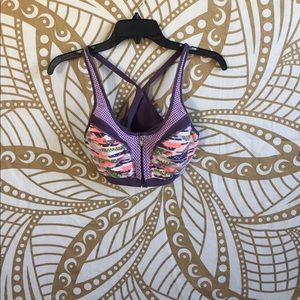 Vitoria’s Secret Sport bra