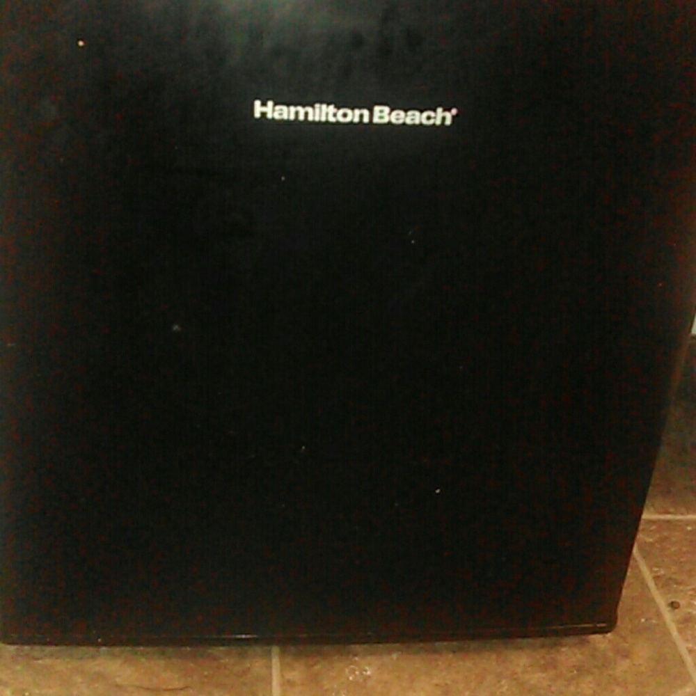Mini fridge