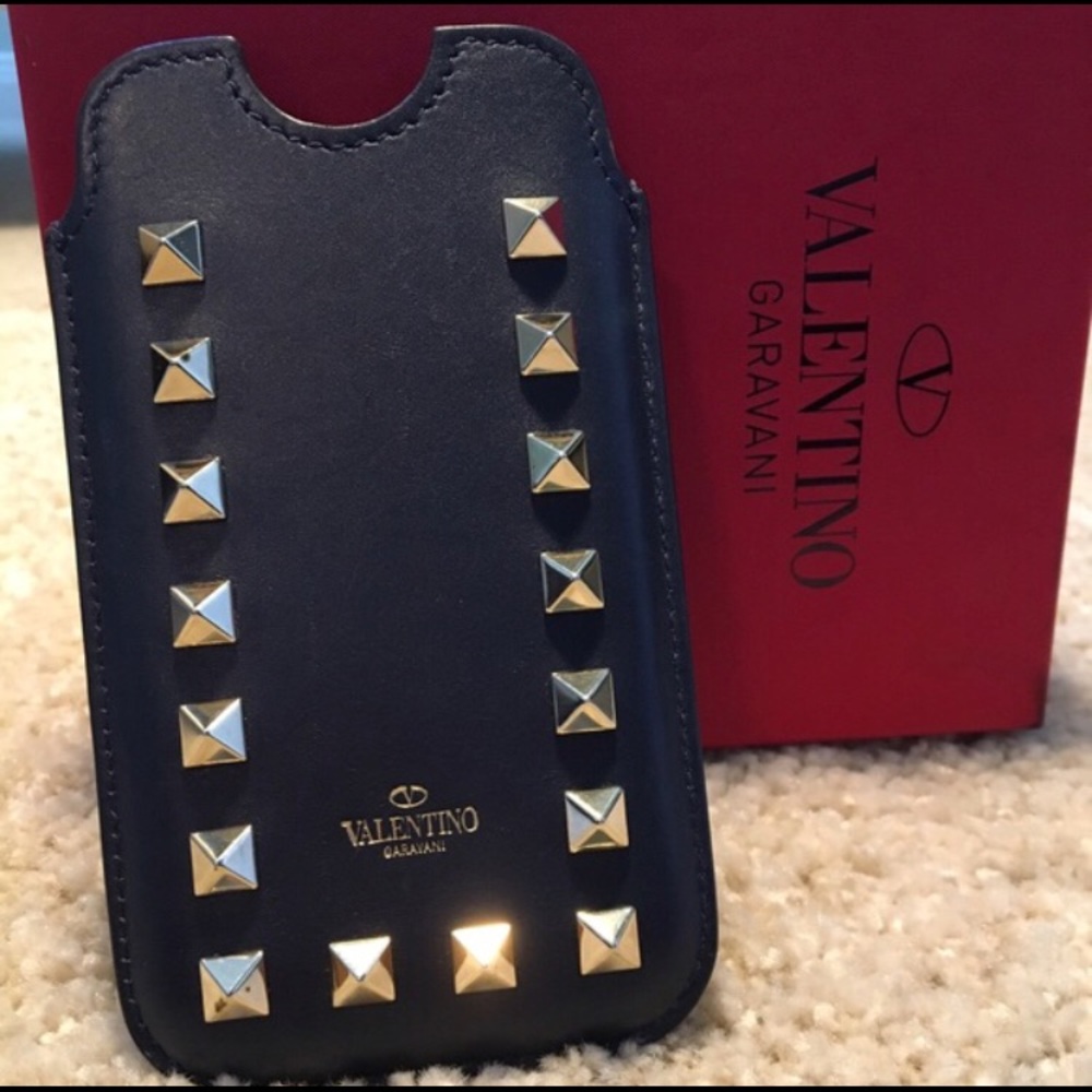 Valentino rockstud phone/card case!