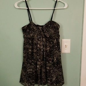 Express black & white tank top