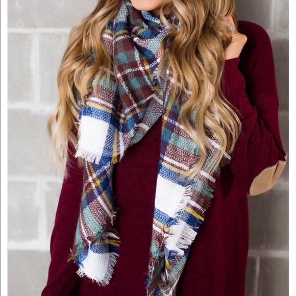 Ivory/Navy/Maroon Plaid Blanket Scarf 🧣 - Picture 3 of 4
