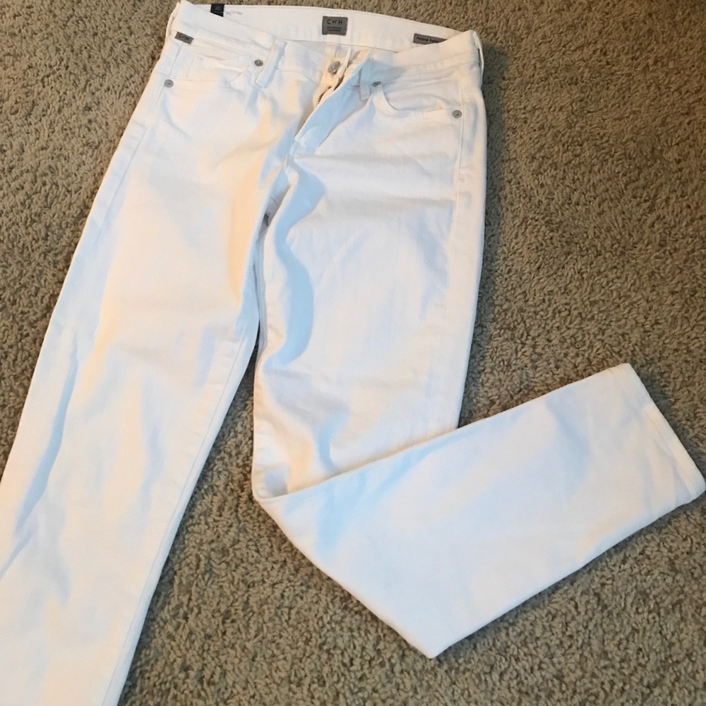 White skinny jeans