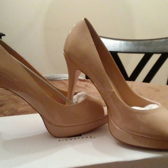 Dress shoes - Picture 2 of 5