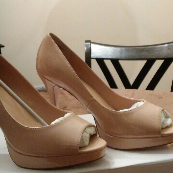 Dress shoes - Picture 3 of 5