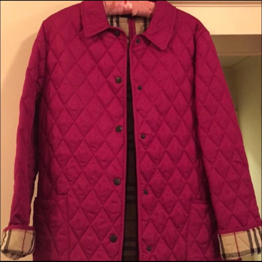 SOLD! Classic Burberry jacket!!