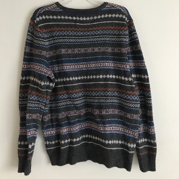 Sweater - Picture 1 of 2