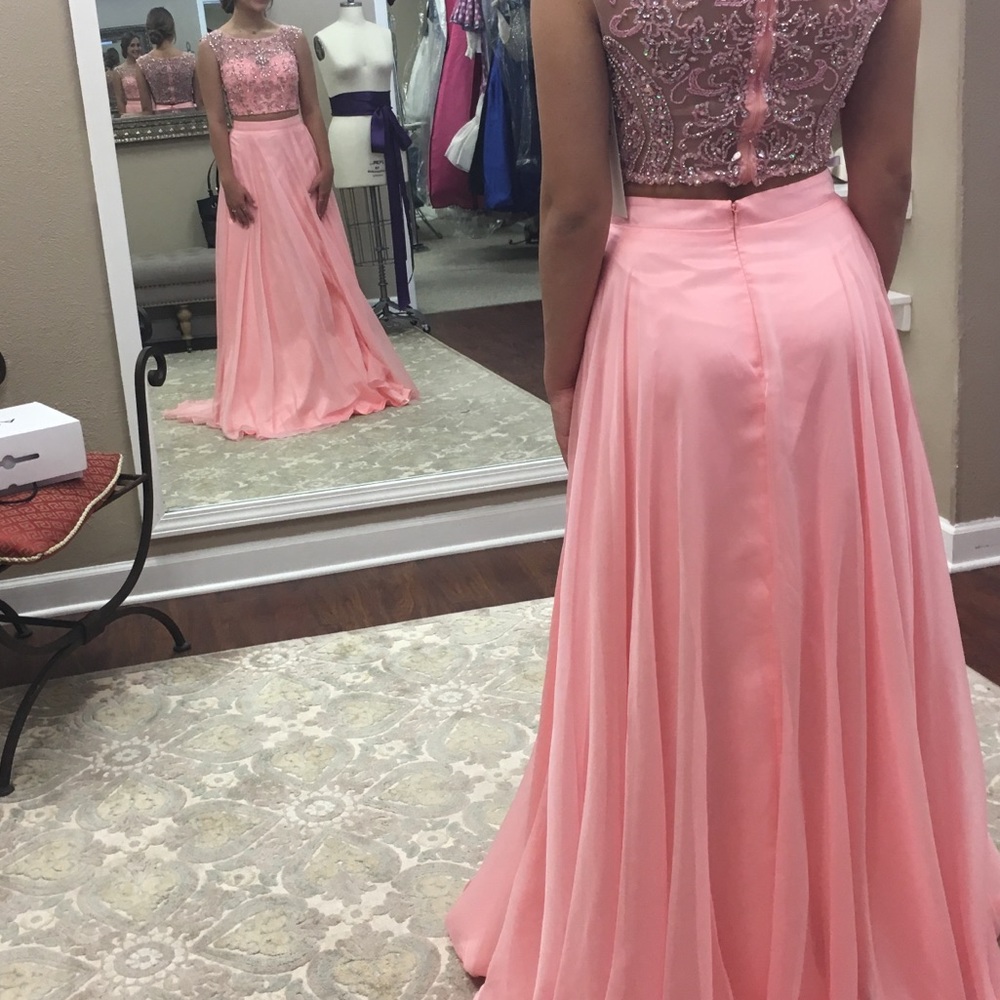 Never worn, perfect condition
