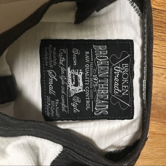 Baseball style T-shirt - Picture 2 of 2