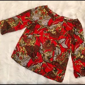 ⁉️BB Dakota Printed Zipper Back Top