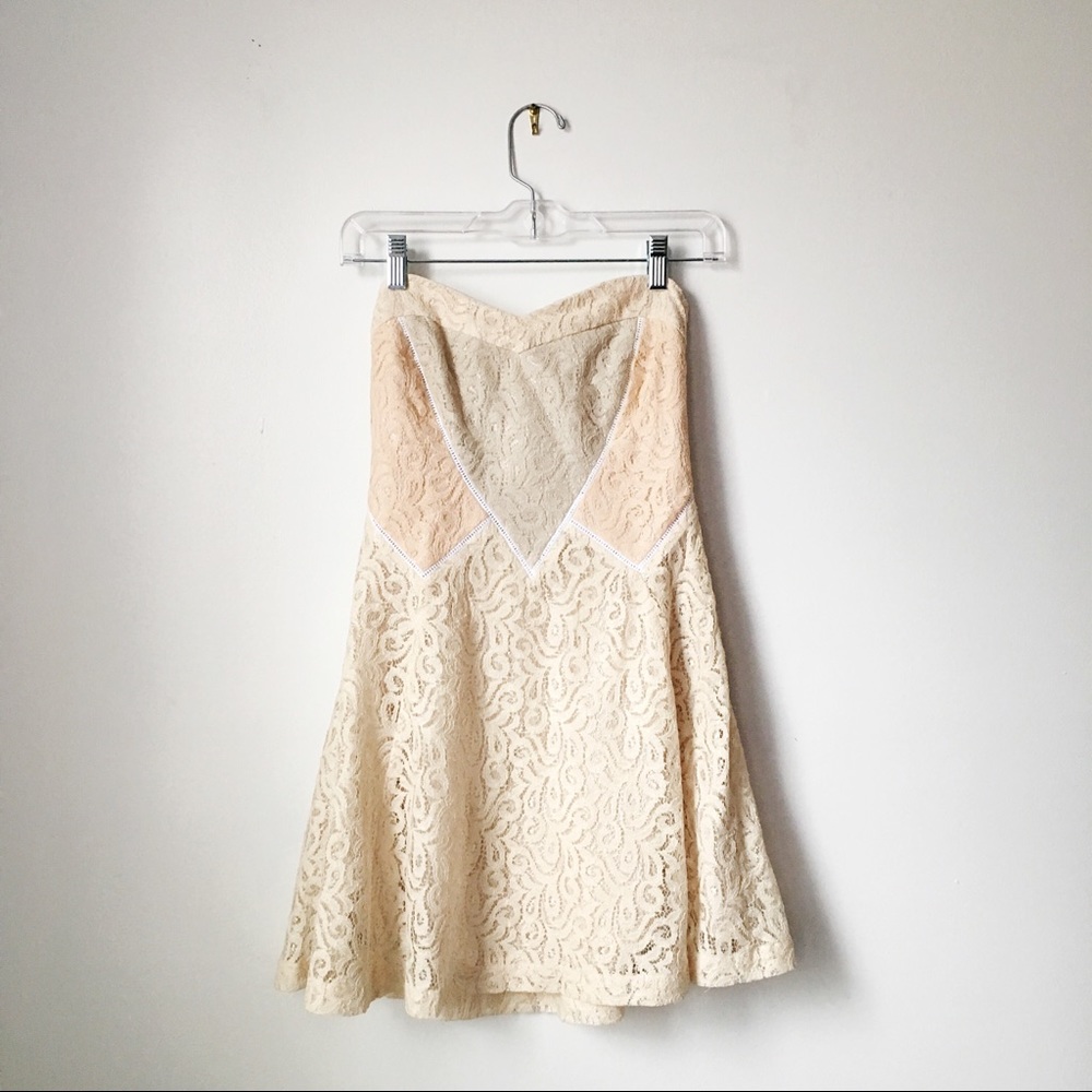 Kimchi Blue Strapless Dress