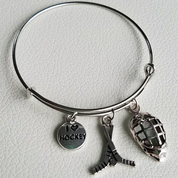 New hockey bracelet, hockey mom bracelet - Picture 2 of 4