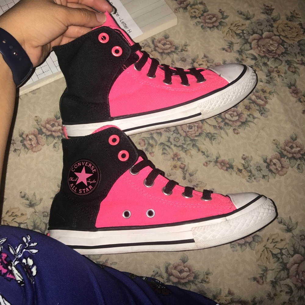Converse Size 2