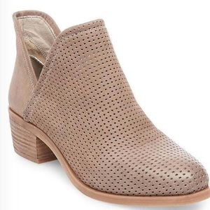 Steve Madden leather booties