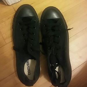 All black Converse size 7
