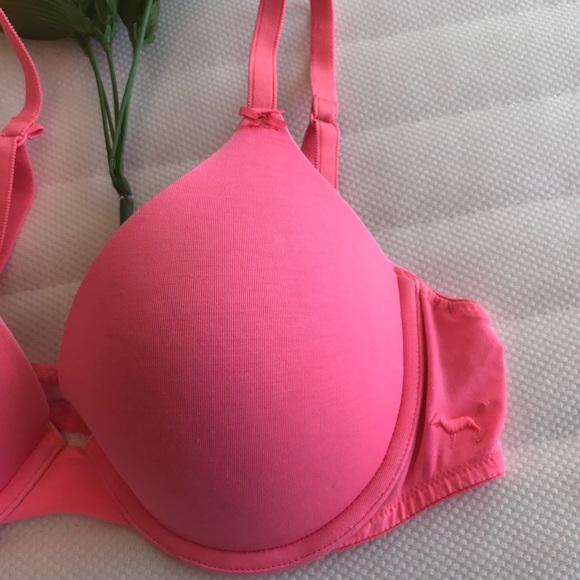 Victoria's Secret Other - PINK Victoria’s Secret Push Up Bra 34D