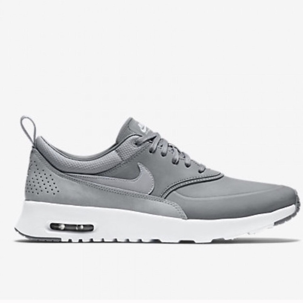 Nike AirMax Thea’s gray