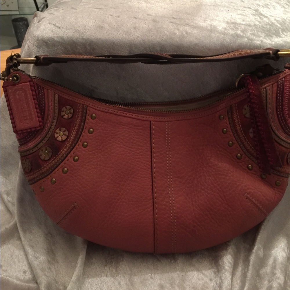 Pebbled rose leather and suede Coach Hobo bag