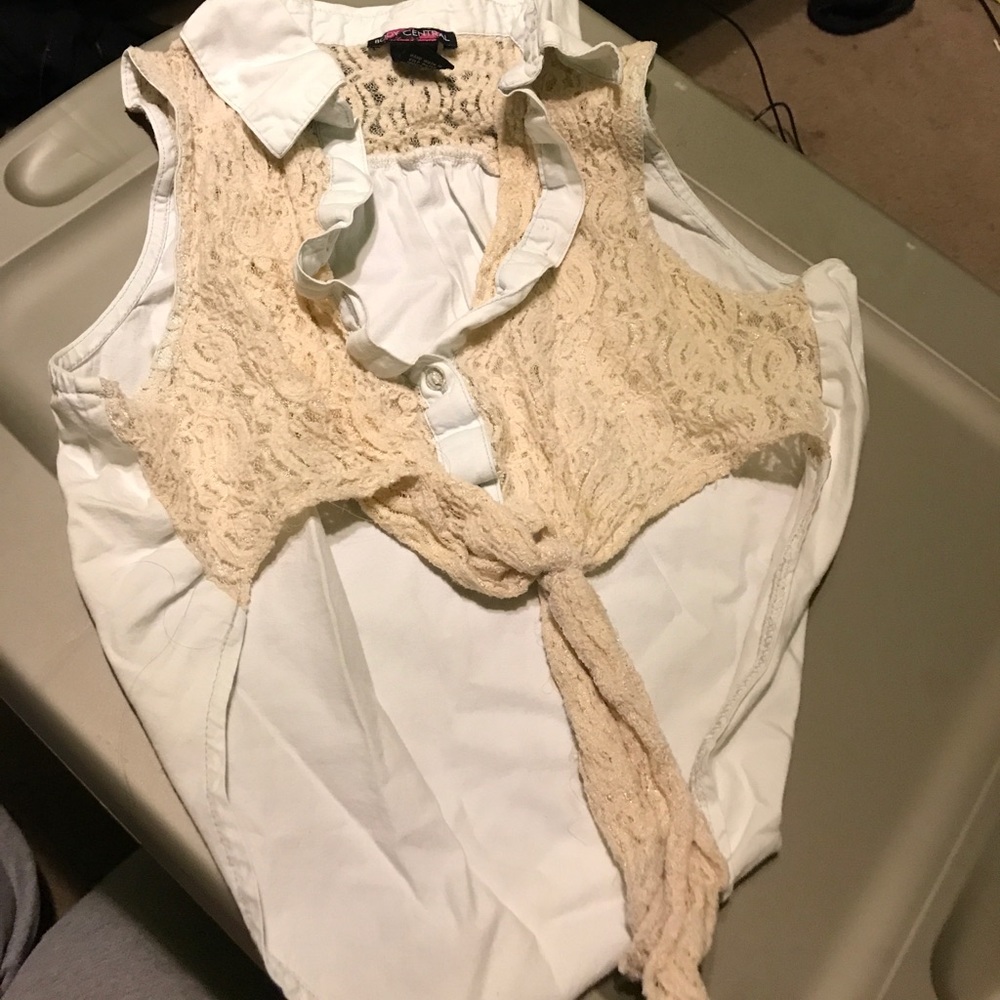 Collared Lace Crop Top