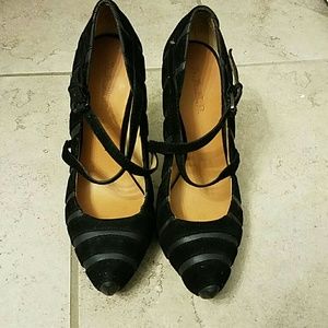 L.A.M.B Black leather an suede striped pumps
