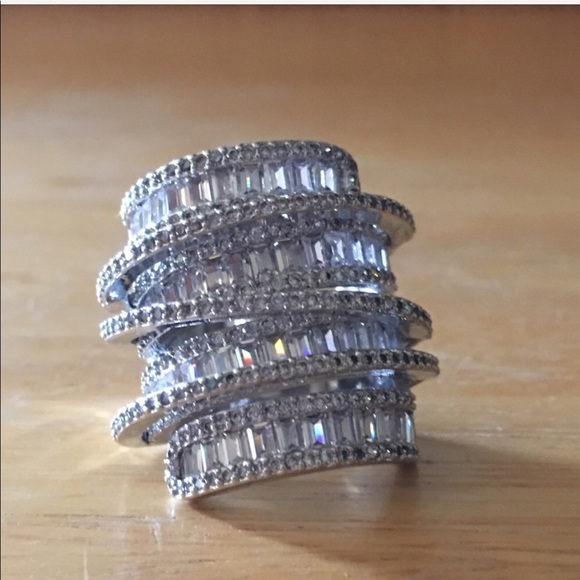 5⭐️RATED MAJOR BLING - Picture 4 of 8