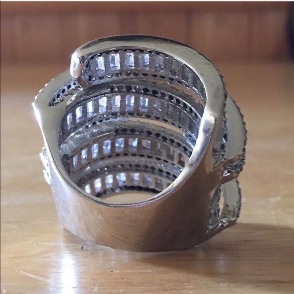 5⭐️RATED MAJOR BLING - Picture 6 of 8