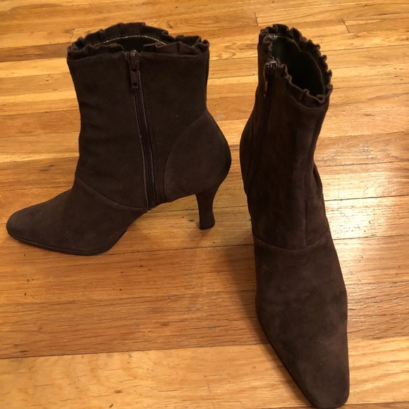 Brown suede boots - Picture 5 of 5