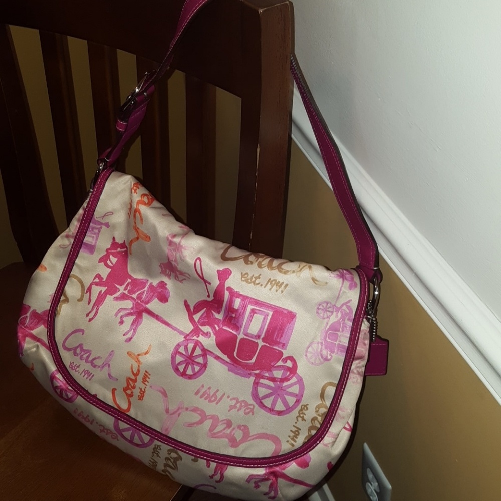 This just in.. You need this Coach purse.