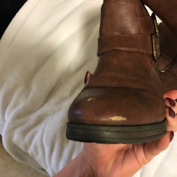 Brown boots - Picture 2 of 4