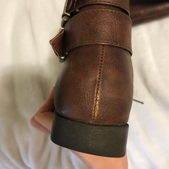 Brown boots - Picture 3 of 4