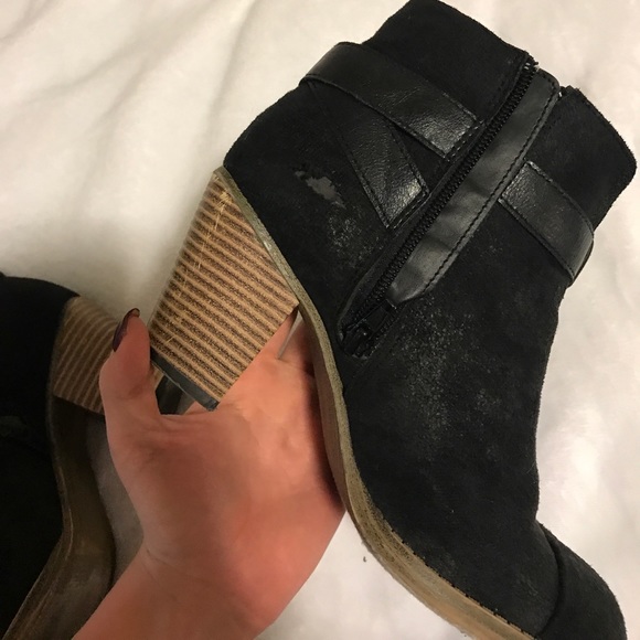 Black booties - Picture 3 of 3